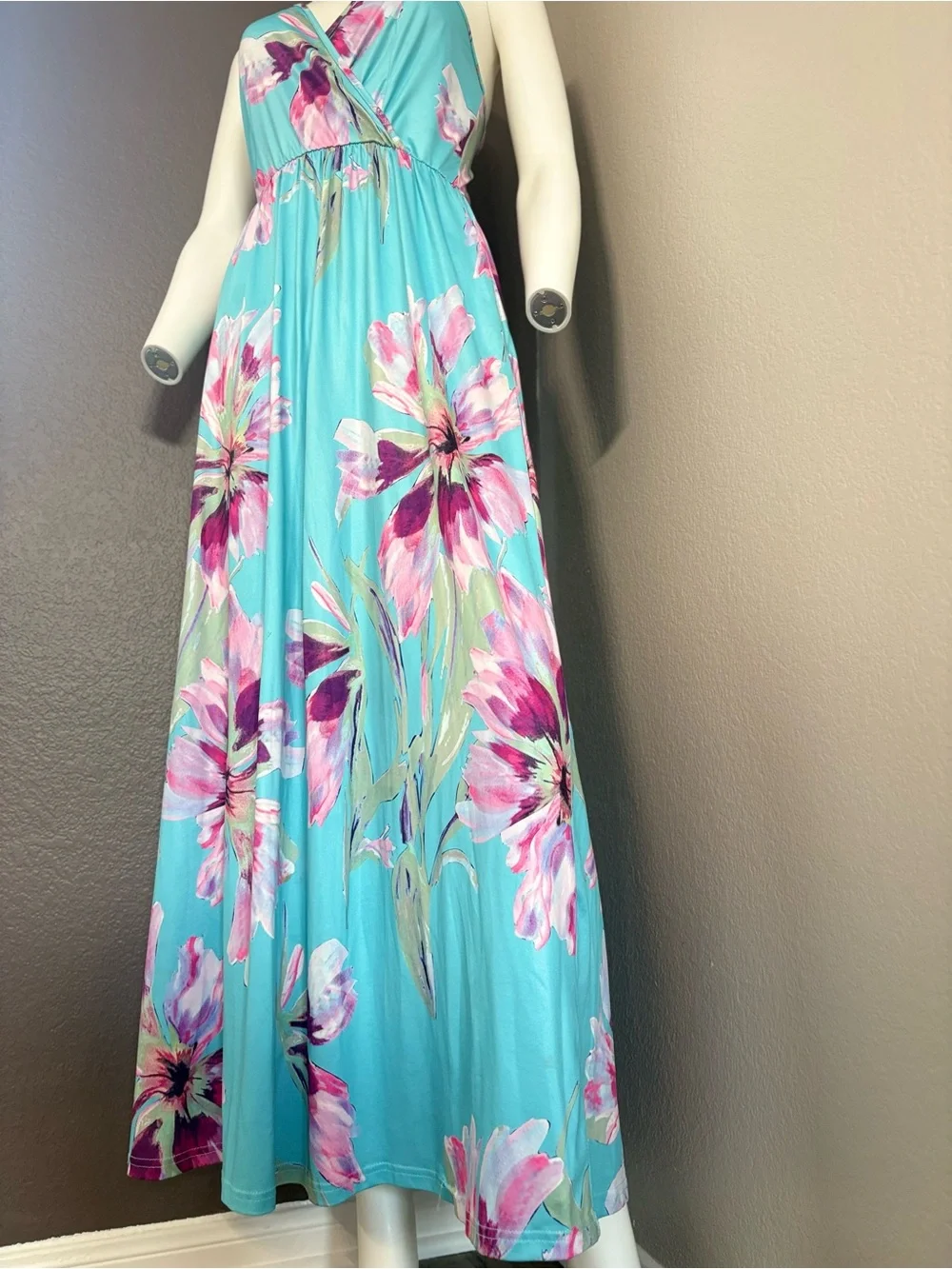 Turquoise Floral Maxi Dress with Pink Accent & Pockets - Picture 3 of 8